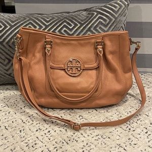 Tory Burch Amanda Hobo Classic leather tote